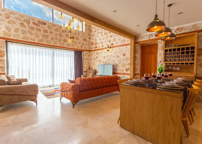 Luxury And Cosy Villa