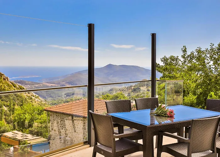 Luxury And Cosy Villa