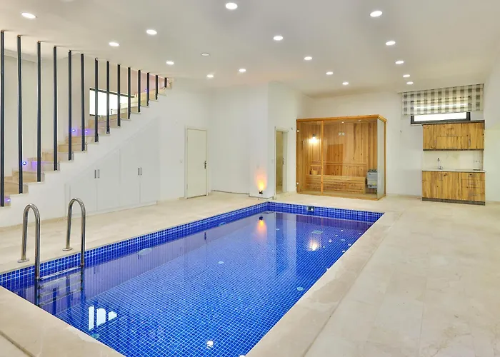 Luxury And Cosy Villa