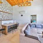 Willa Luxury And Cosy *