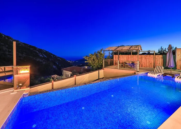 Luxury And Cosy Vila