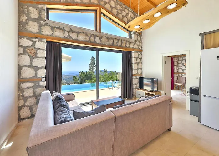 Luxury And Cosy Vila