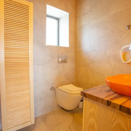 Luxury And Cosy Villa