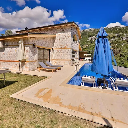 Luxury And Cosy Villa *